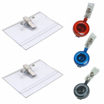 Névkitűzők és kiegészítők